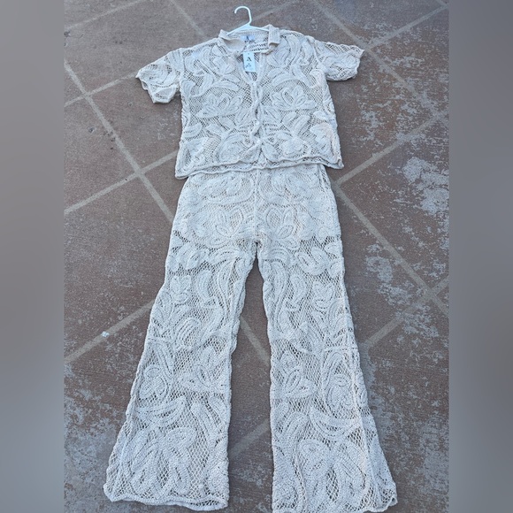 boutique brand Tops - Elegant Cream Lace Pants & Top Set